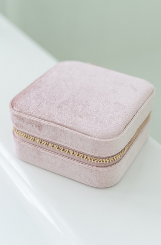 Eloise Velvet Jewelry Case