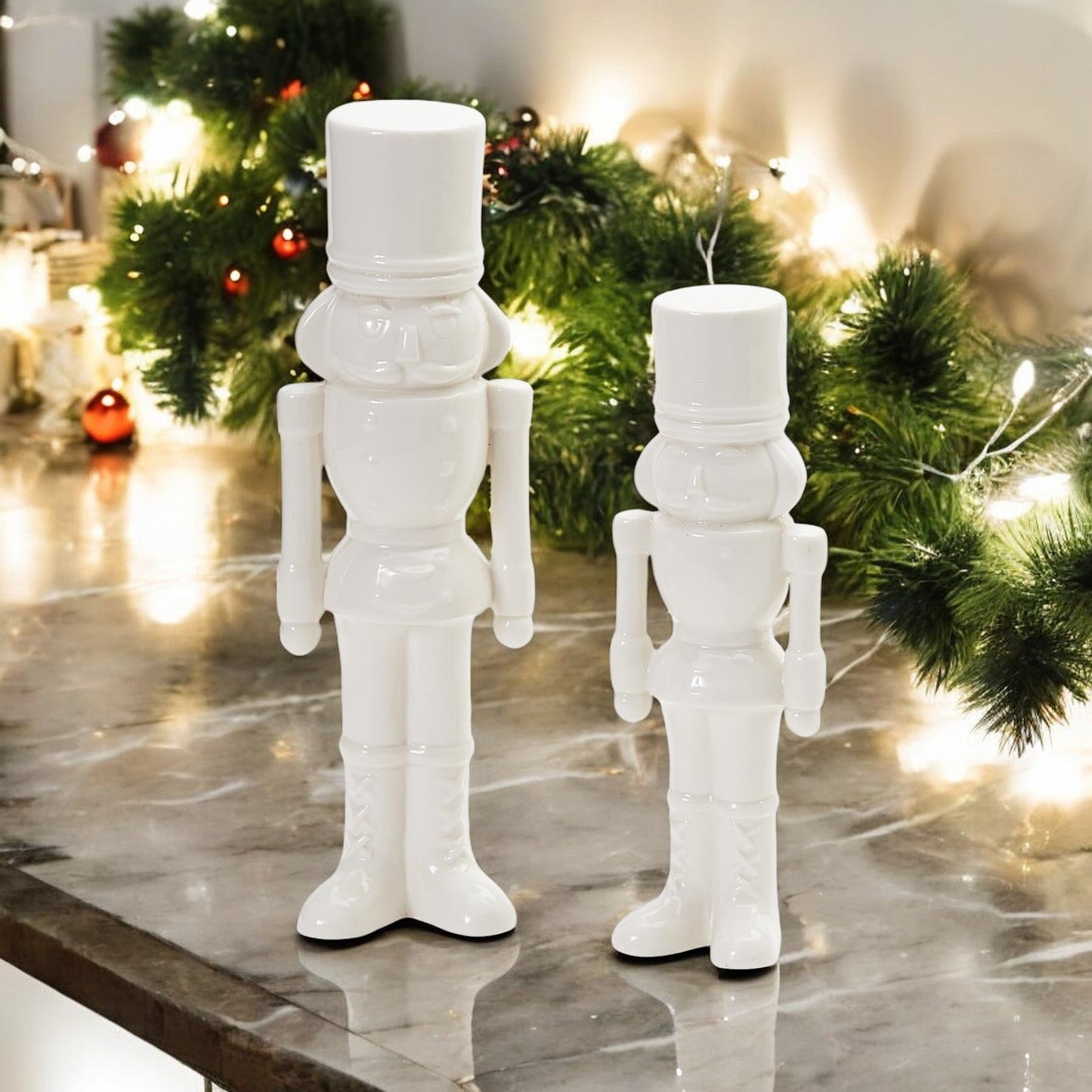 Nutcracker Set White