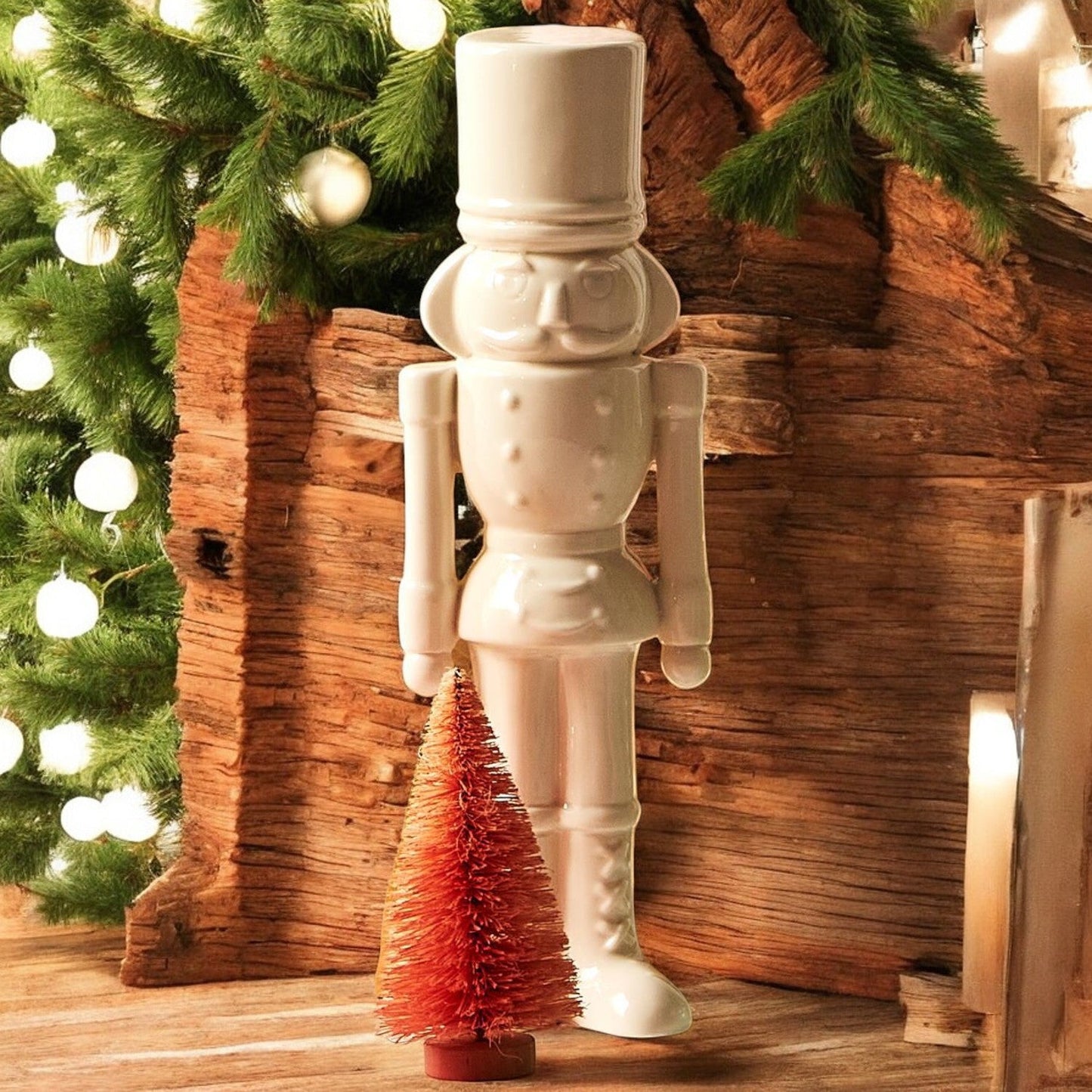 Nutcracker Set White