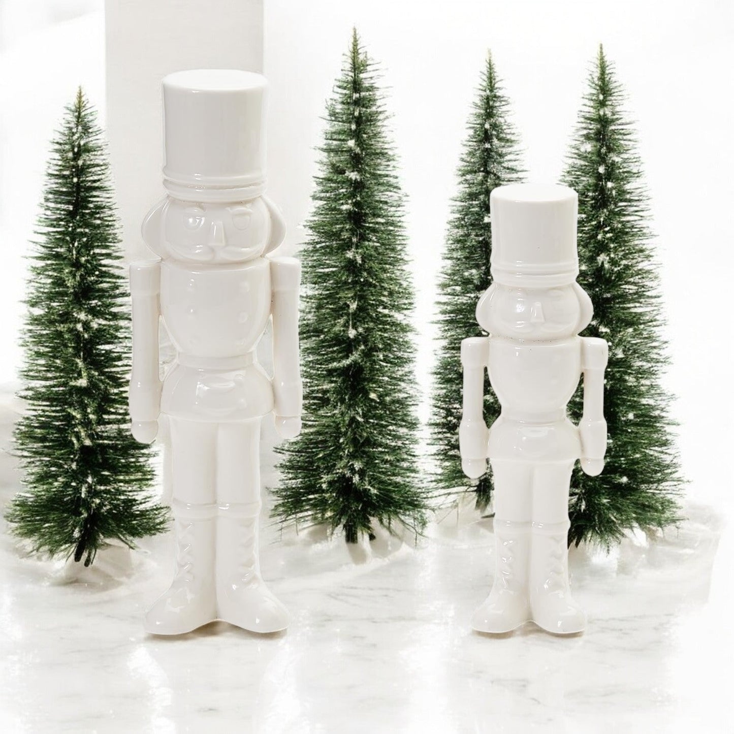 Nutcracker Set White