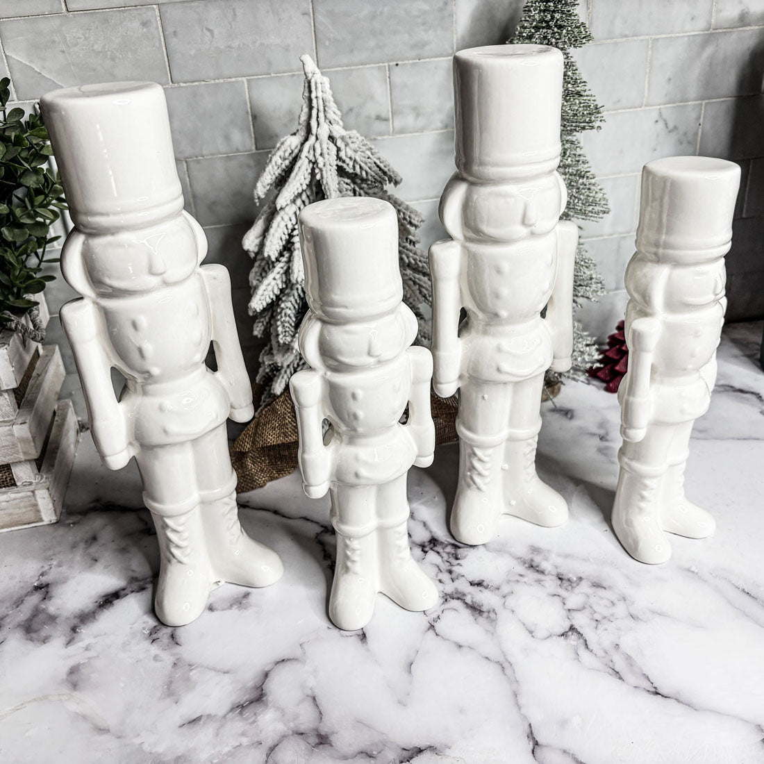 Nutcracker Set White