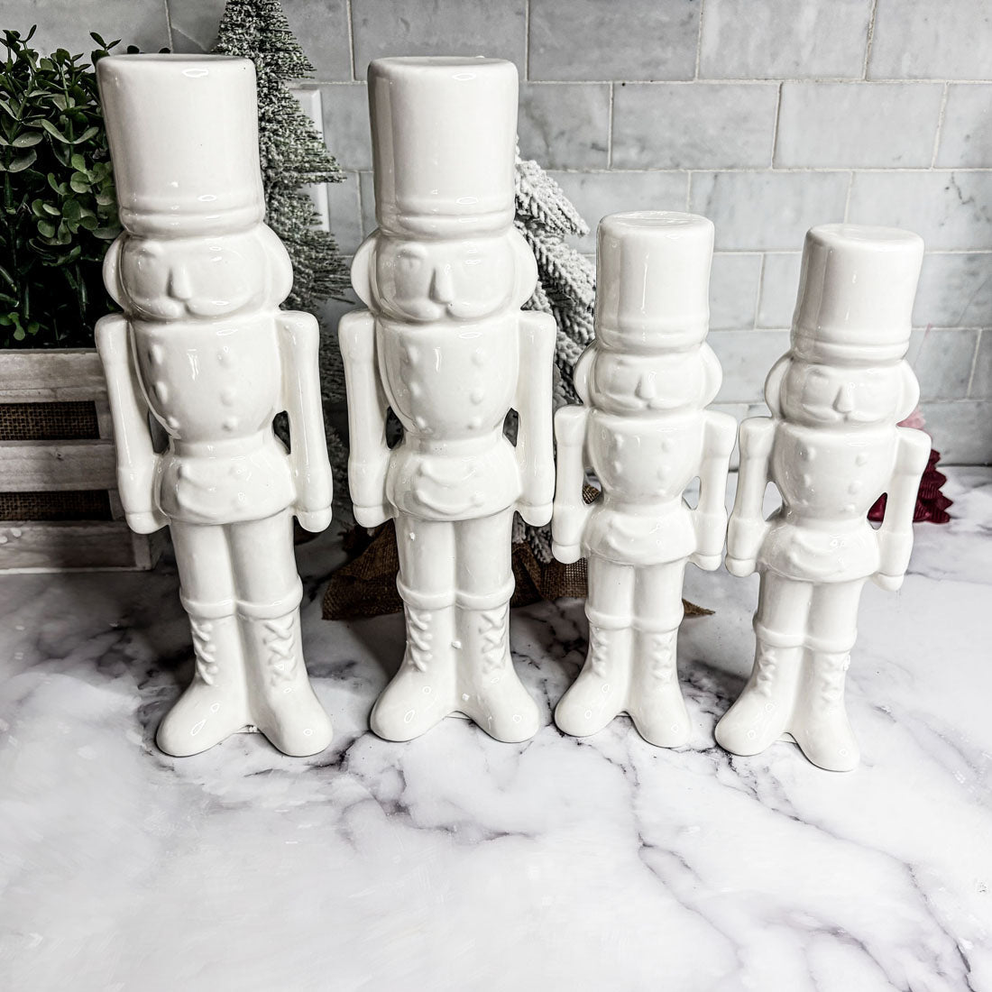 Nutcracker Set White