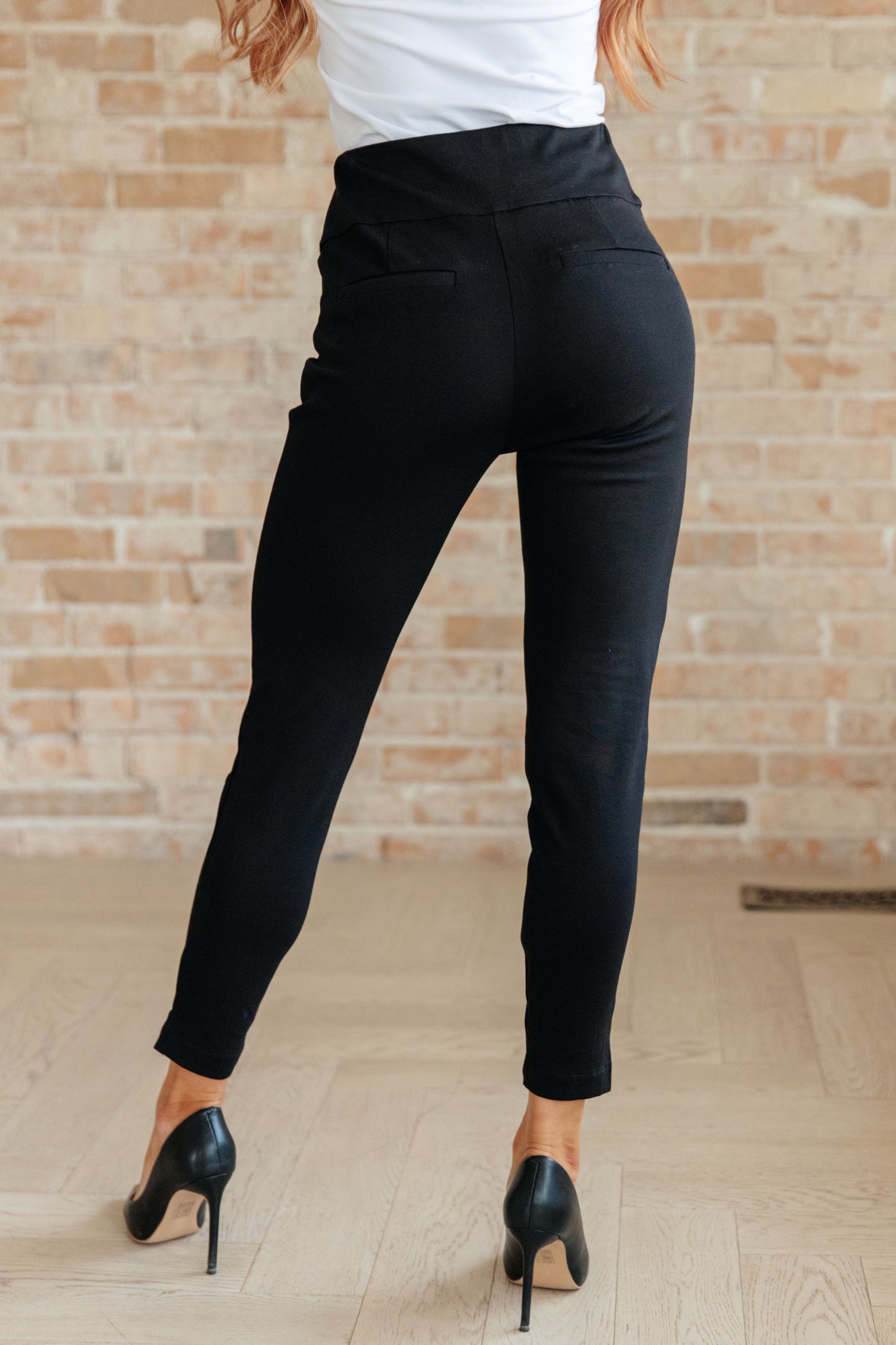 Restocked: Magic Ankle Crop Skinny 26" Pants in Twelve Colors